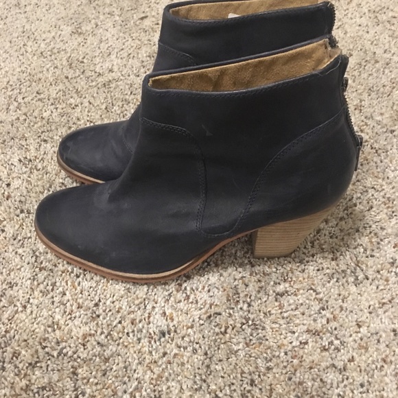 👞 J Shoes Belgrave Womens booties, size 9, blue - Picture 2 of 4